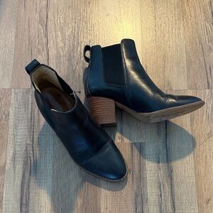 Madewell Black Leather Chelsea Booties with Stacked Heel *read description!*